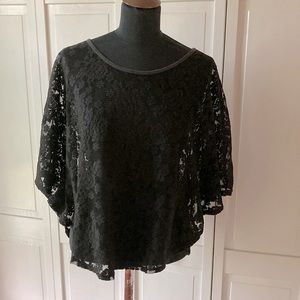 EYESHADOW Black Lace Batwing Top M